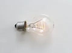 Doradztwo energetyczne dla firm – jak obniżyć koszty i zoptymalizować zużycie energii