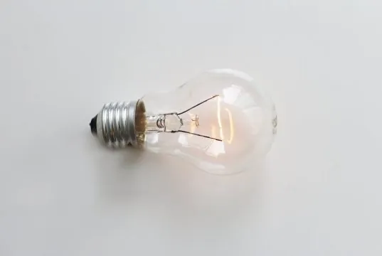 Doradztwo energetyczne dla firm – jak obniżyć koszty i zoptymalizować zużycie energii